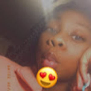 Meet your Posher, Yonna